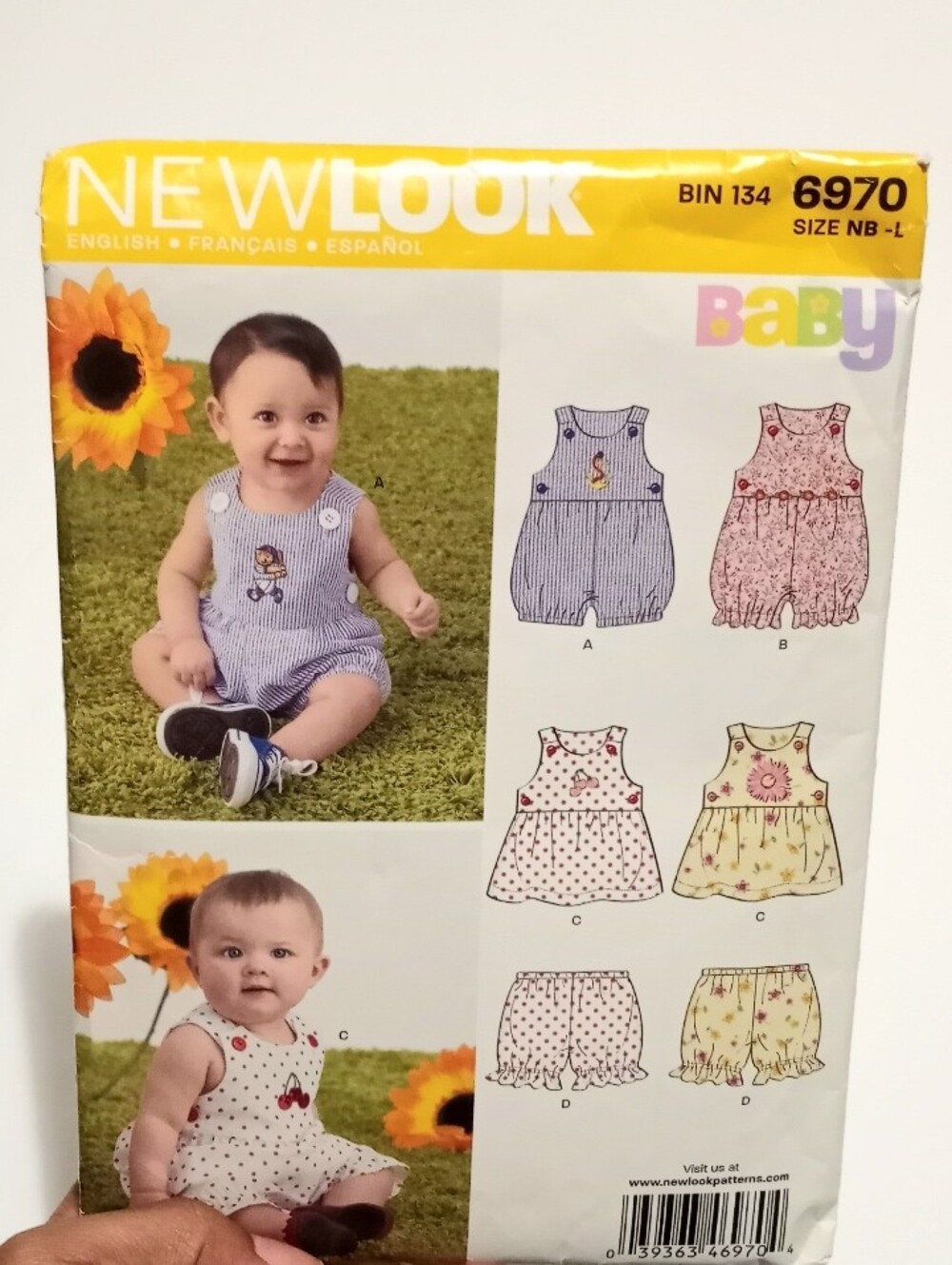 New Look 6979 Baby Jumper,Short Set Pattern